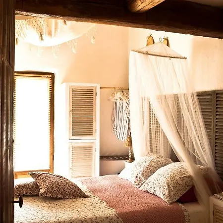 Mas La Jaina Bed & Breakfast Bargemon